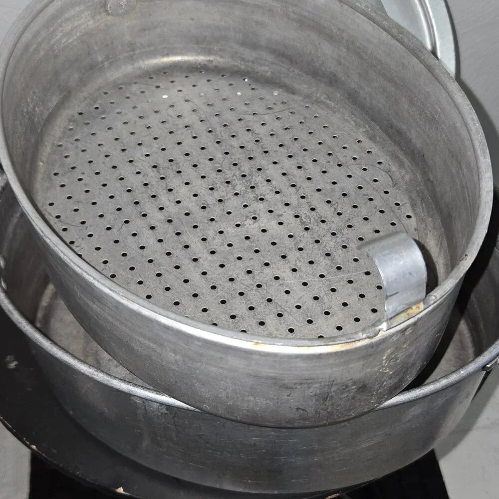 Aluminum, 3 Pc Set, 6 Quart, Cooker/ Steamer Made in Italy. Preowned, Shows wear - Picture 2 of 5